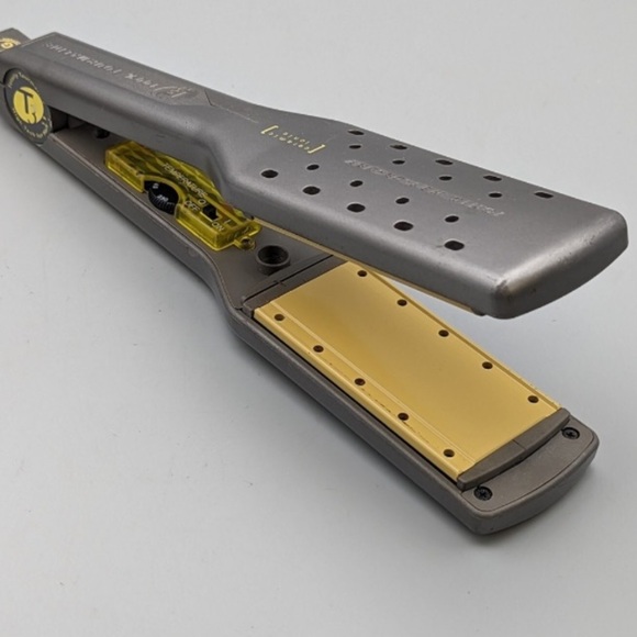 T3 100% TOURMALINE WET OR DRY PROFESSIONAL IONIC 1.75” ONE PASS STRAIGHTER - Picture 9 of 11